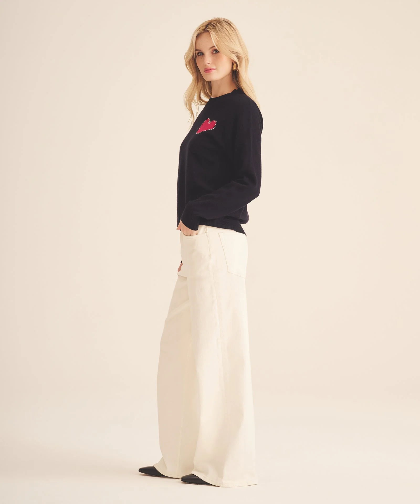 Signature Cashmere Embroidered Heart Sweater - Image 4