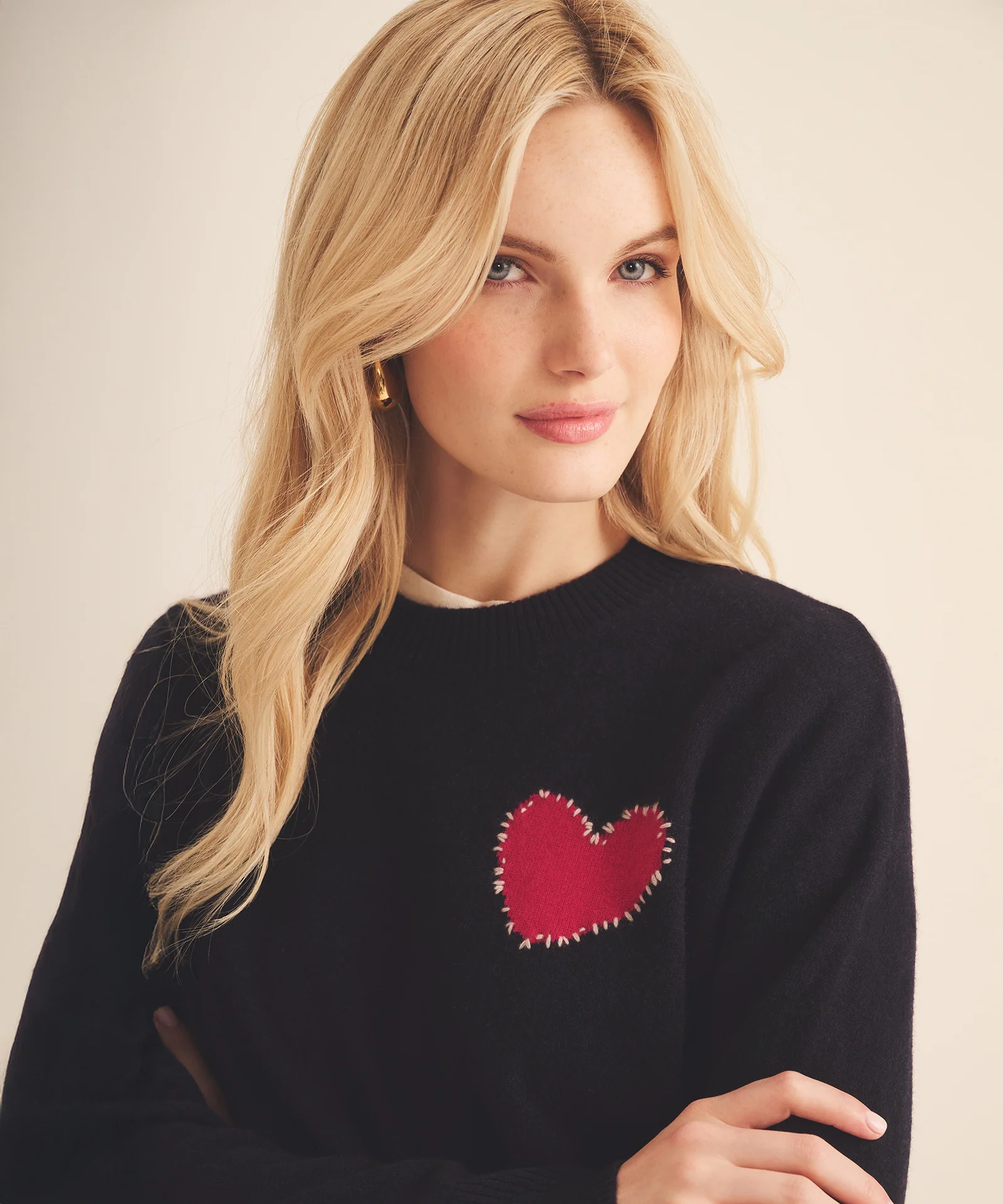 Signature Cashmere Embroidered Heart Sweater - Image 5