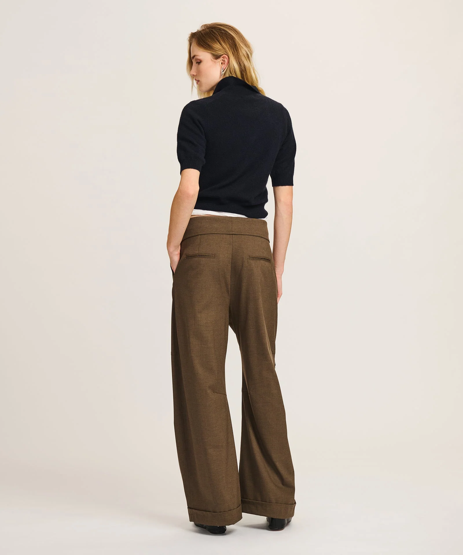 Signature Cashmere Short Sleeve Polo - Image 10