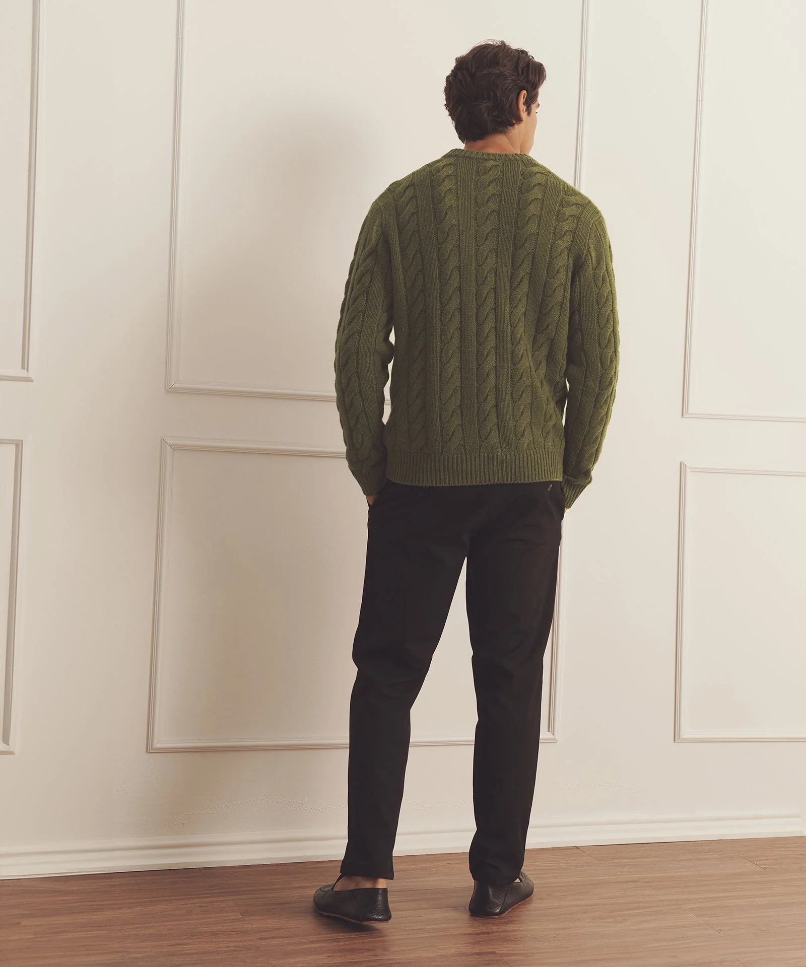 Super Luxe Cashmere Cable Crewneck - Image 25