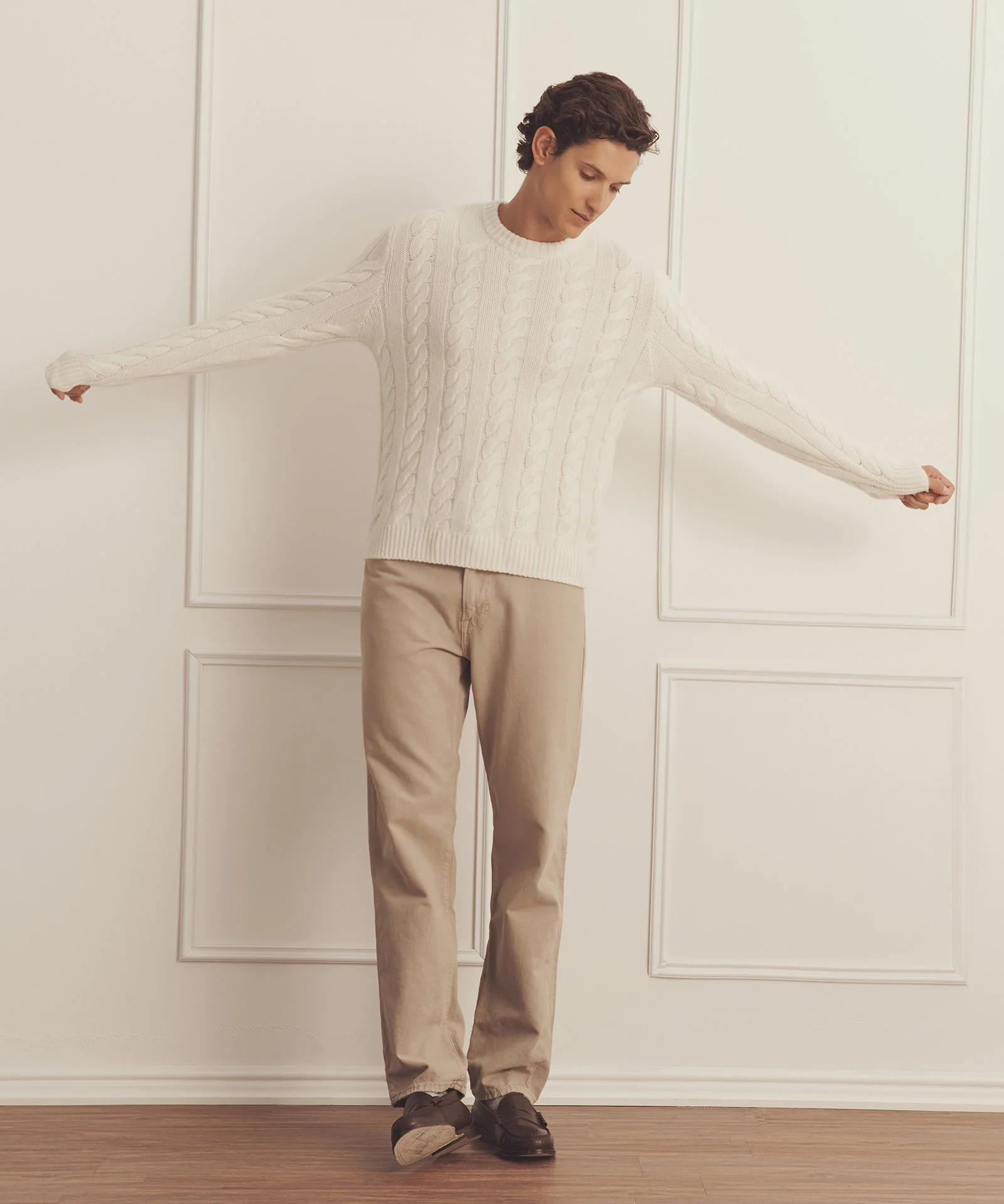 Super Luxe Cashmere Cable Crewneck - Image 27