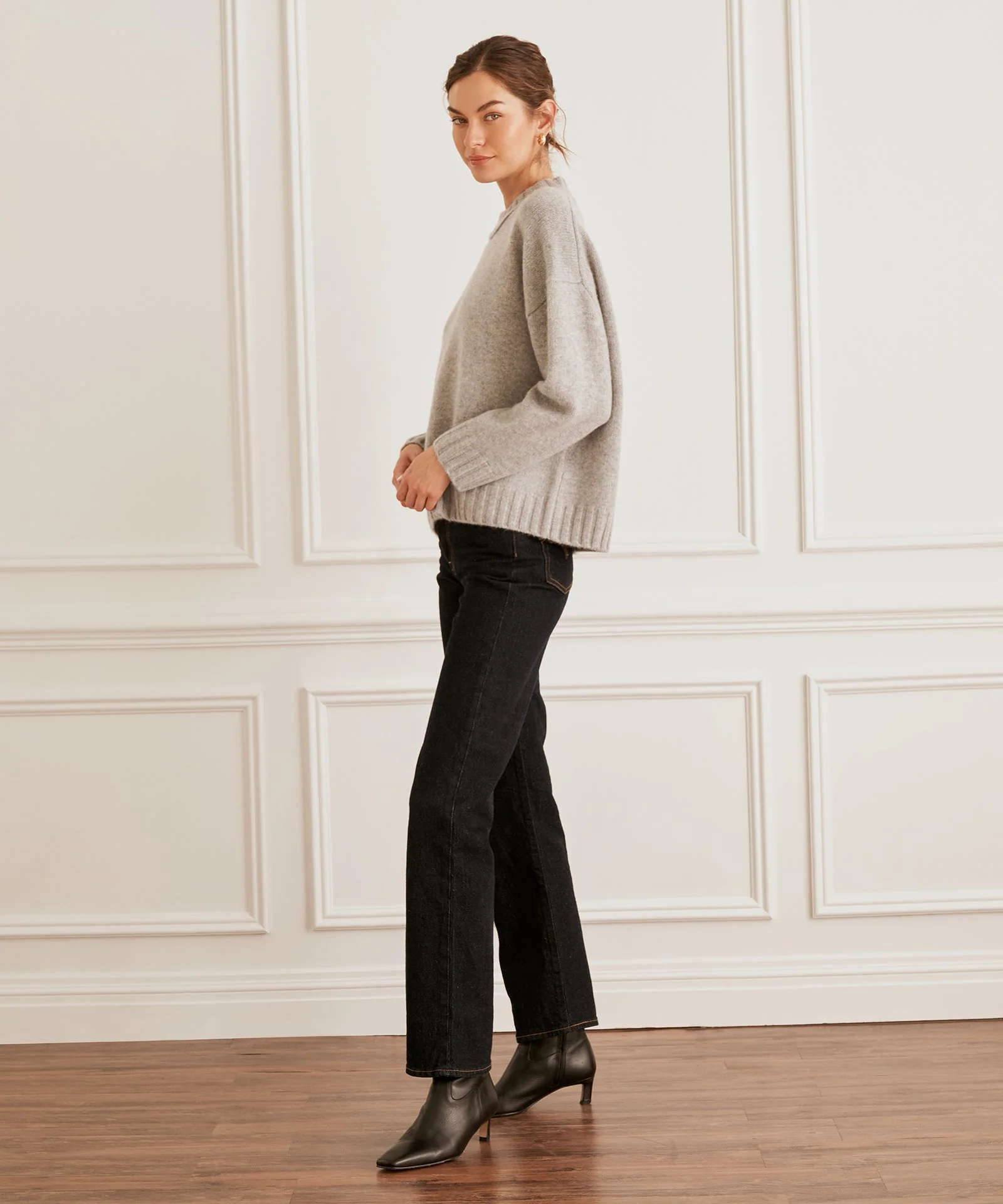 Super Luxe Cashmere Crewneck Sweater - Image 17