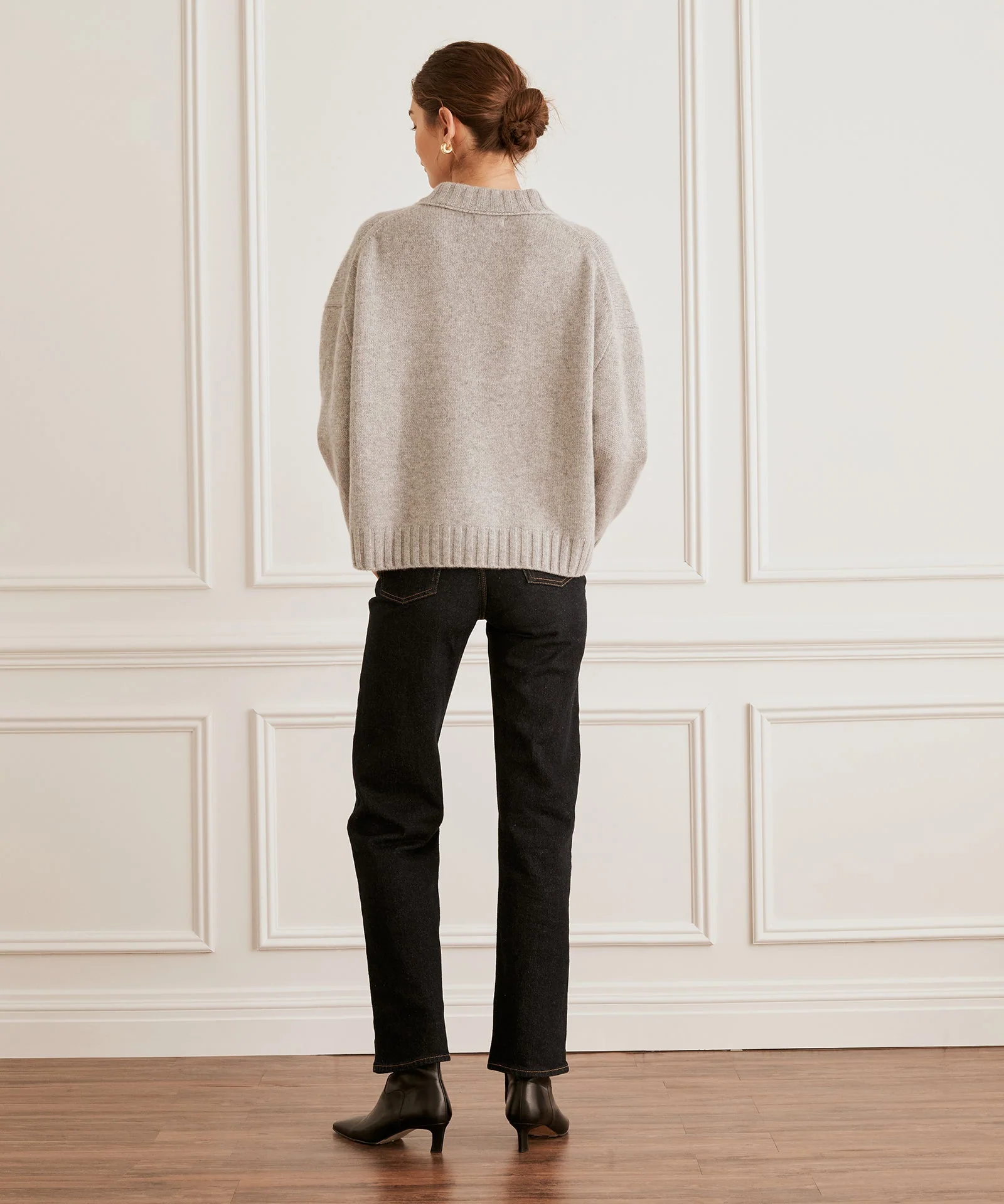 Super Luxe Cashmere Crewneck Sweater - Image 18