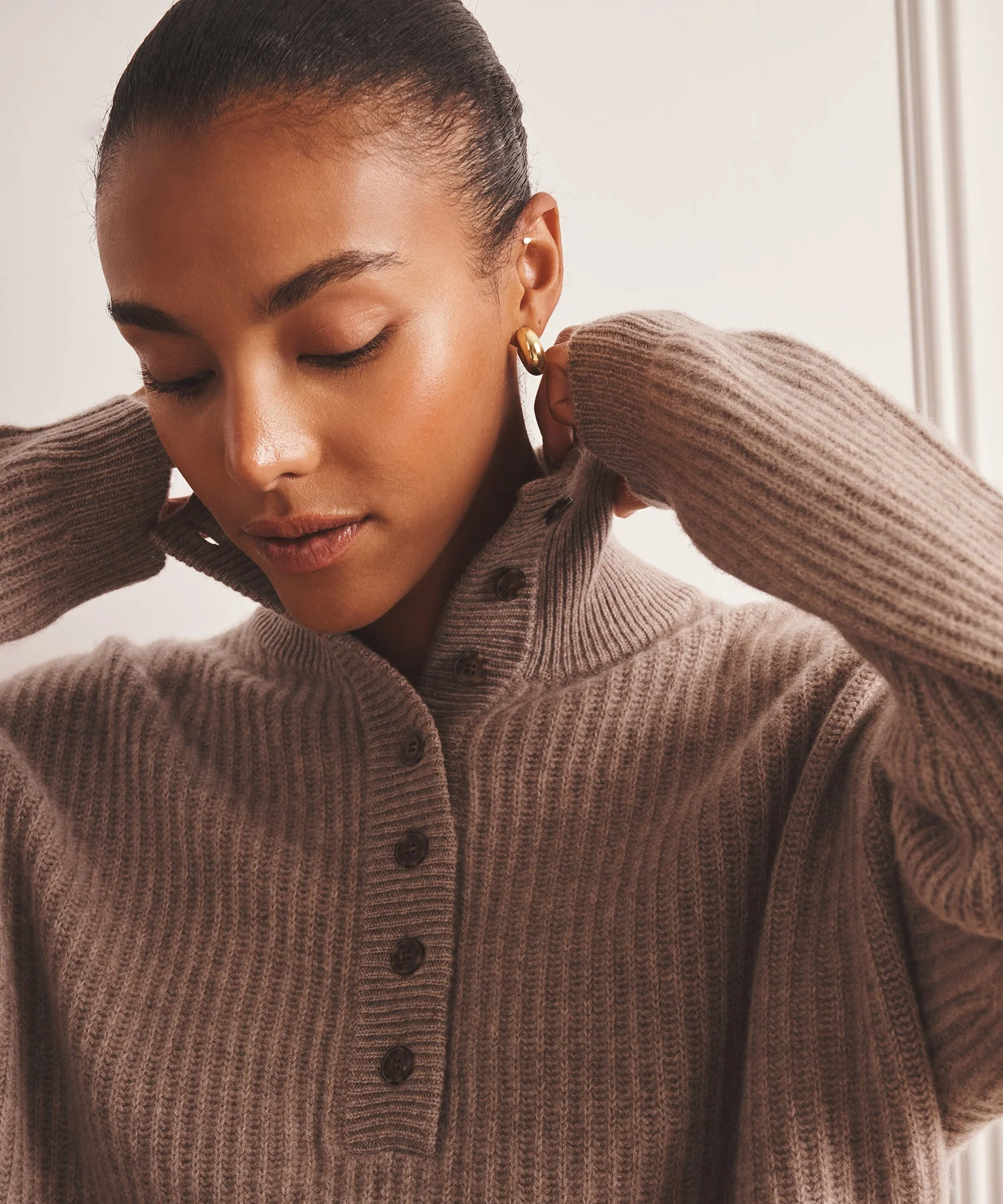 Luxe Cashmere High Neck Henley Sweater - Image 10