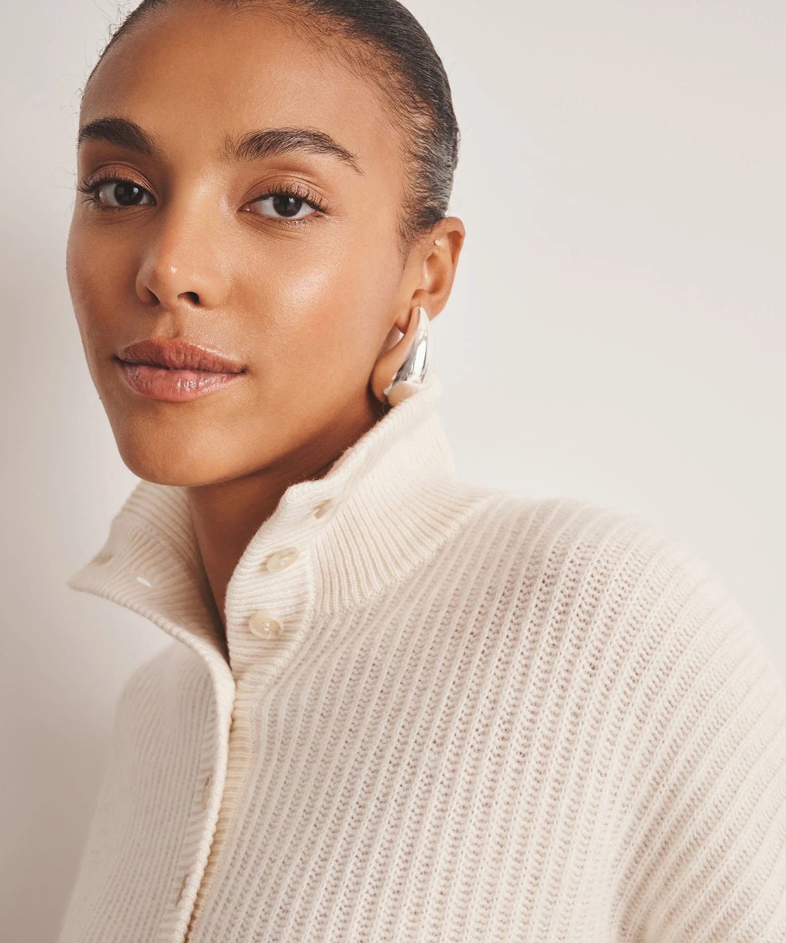 Luxe Cashmere High Neck Henley Sweater - Image 5