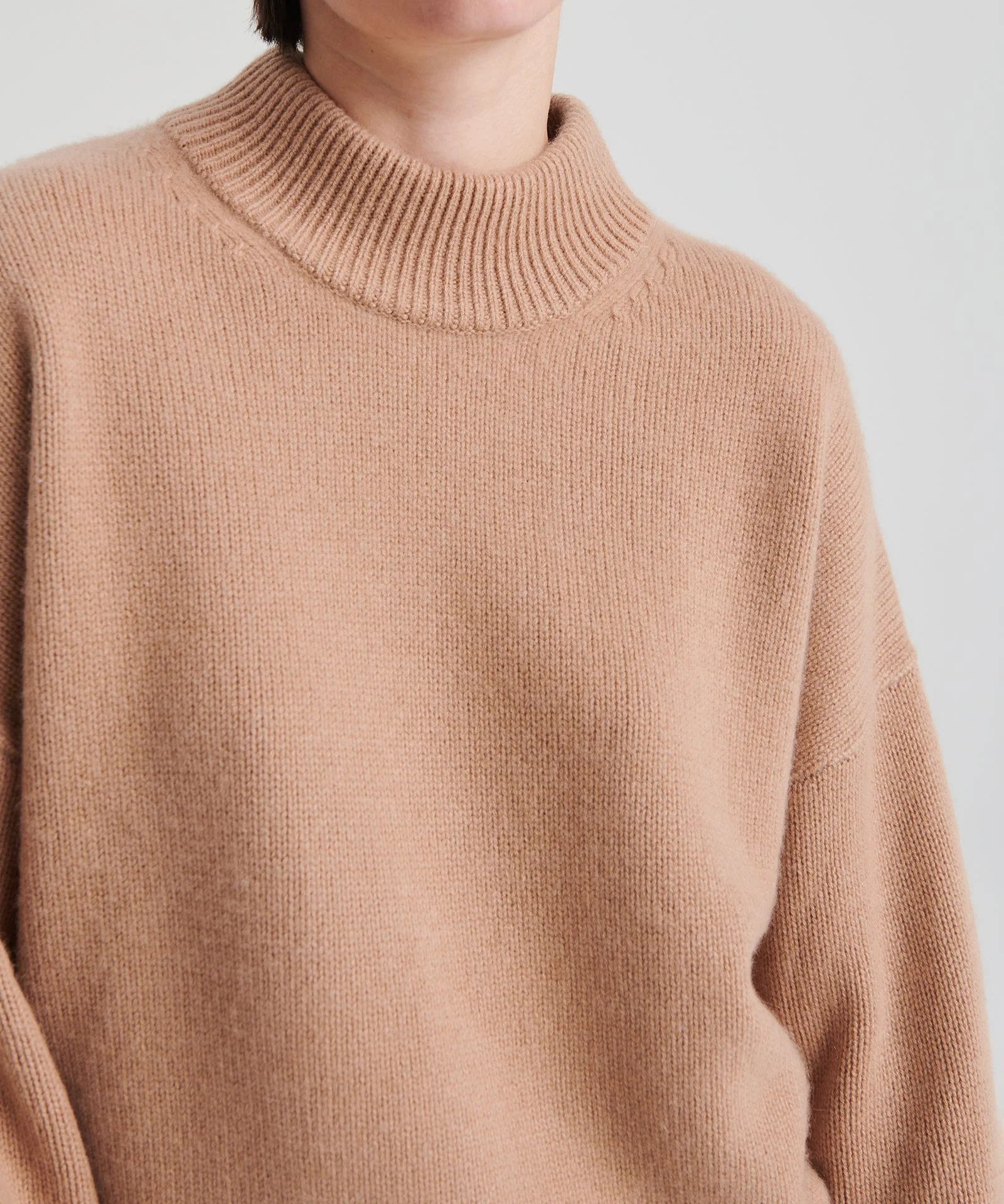 Super Luxe Cashmere Mockneck Sweater - Image 19
