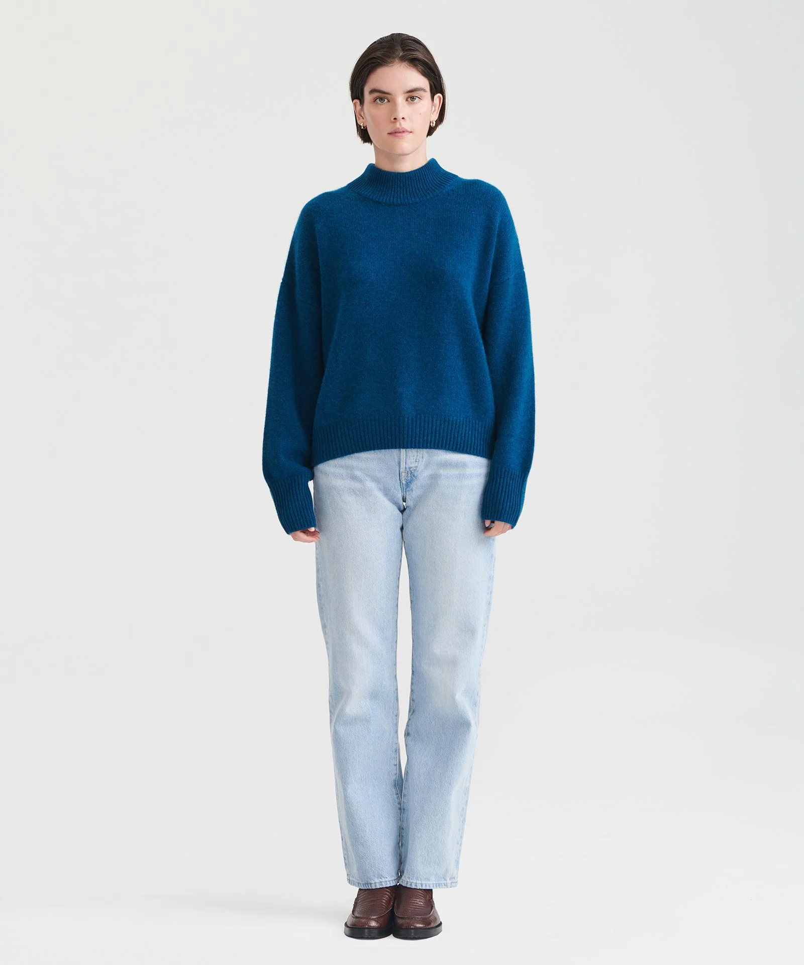 Super Luxe Cashmere Mockneck Sweater - Image 26