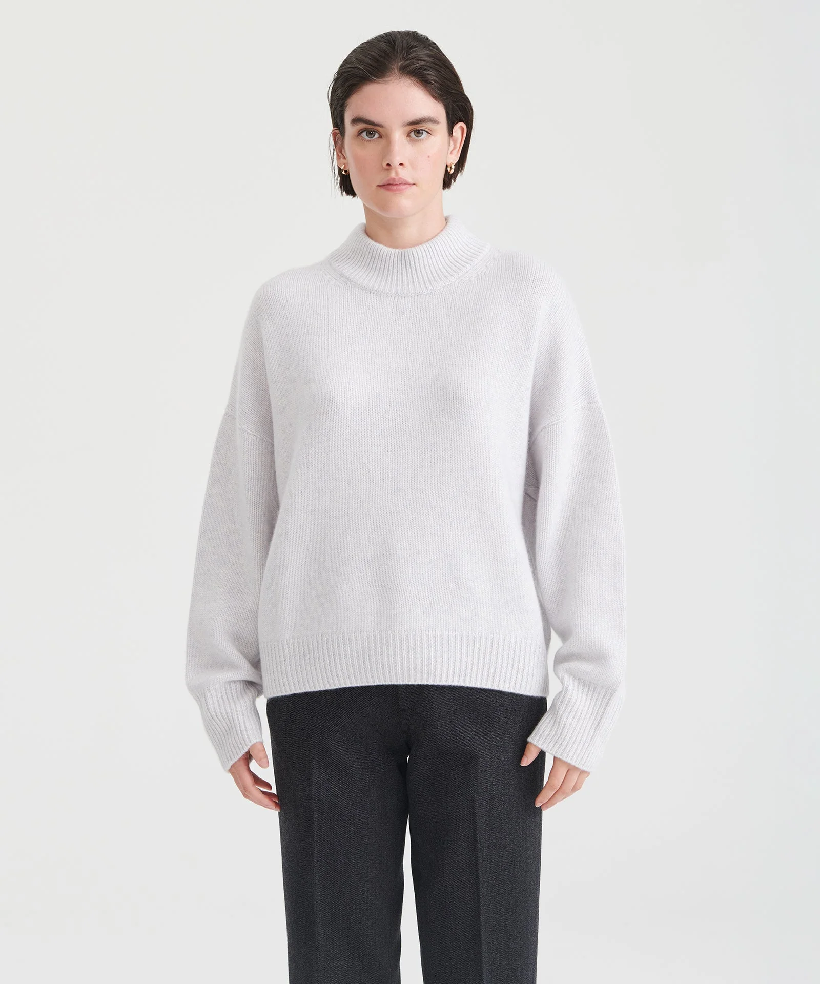 Super Luxe Cashmere Mockneck Sweater - Image 28