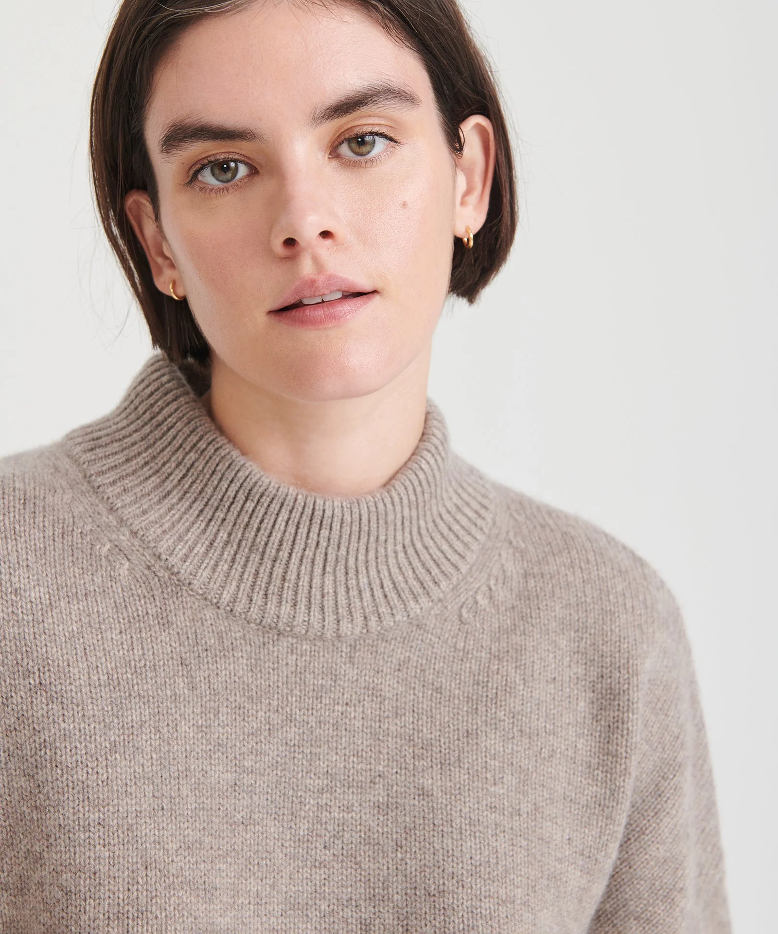 Super Luxe Cashmere Mockneck Sweater - Image 3