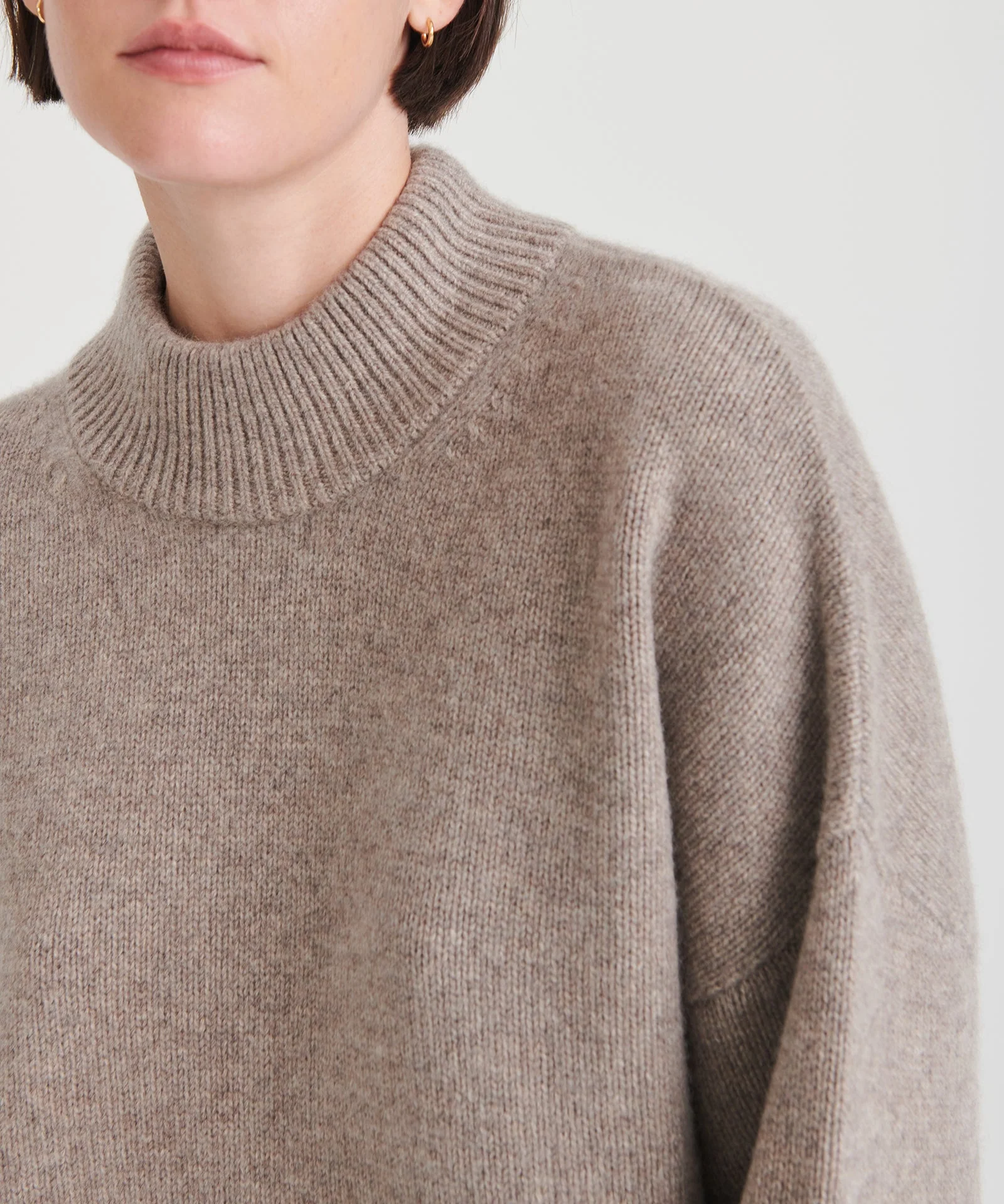 Super Luxe Cashmere Mockneck Sweater - Image 33