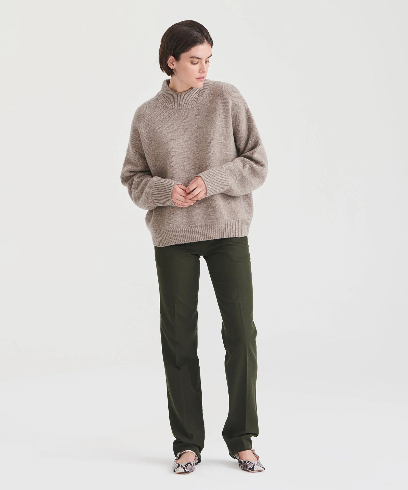 Super Luxe Cashmere Mockneck Sweater - Image 34