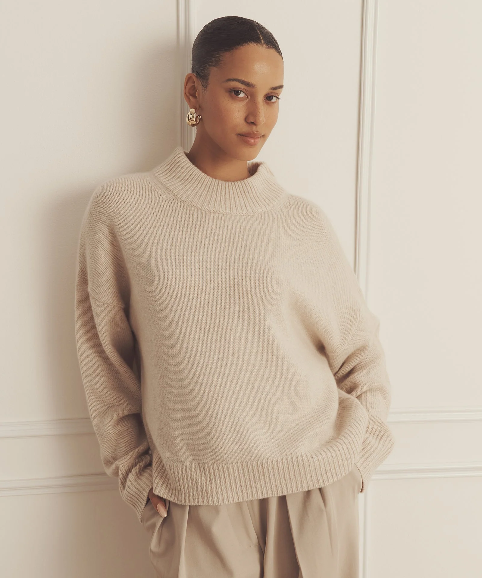 Super Luxe Cashmere Mockneck Sweater - Image 4