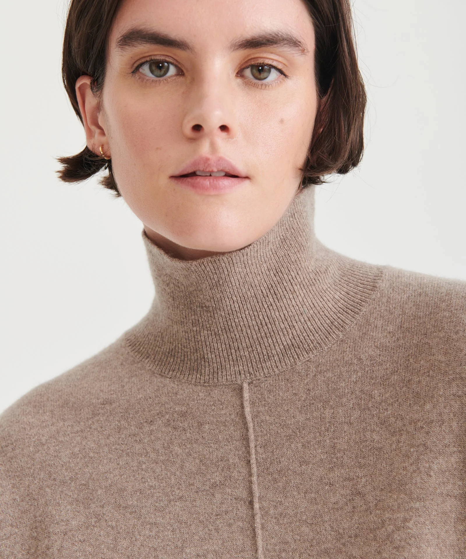 Washable Cashmere Turtleneck - Image 11