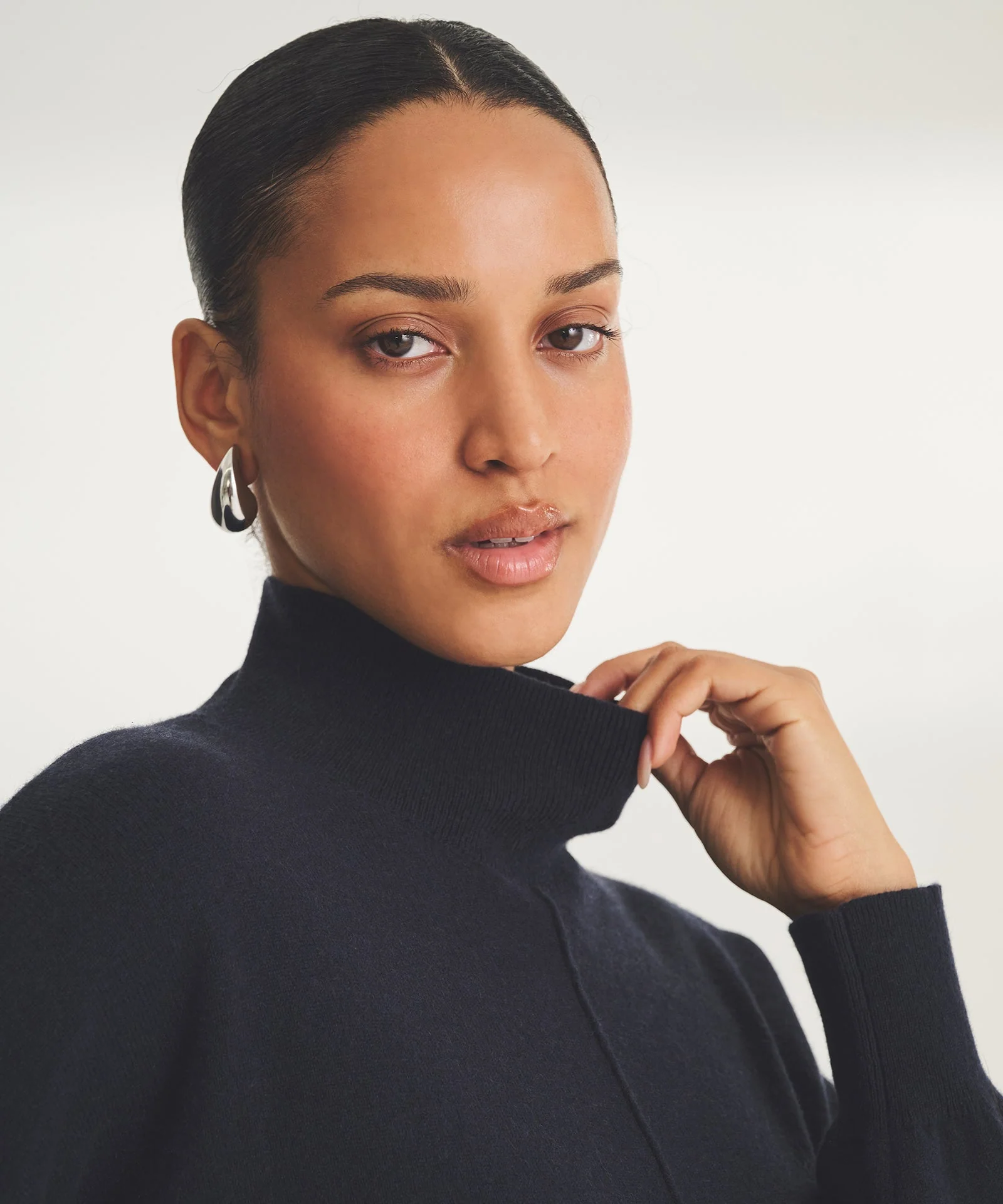 Washable Cashmere Turtleneck - Image 23